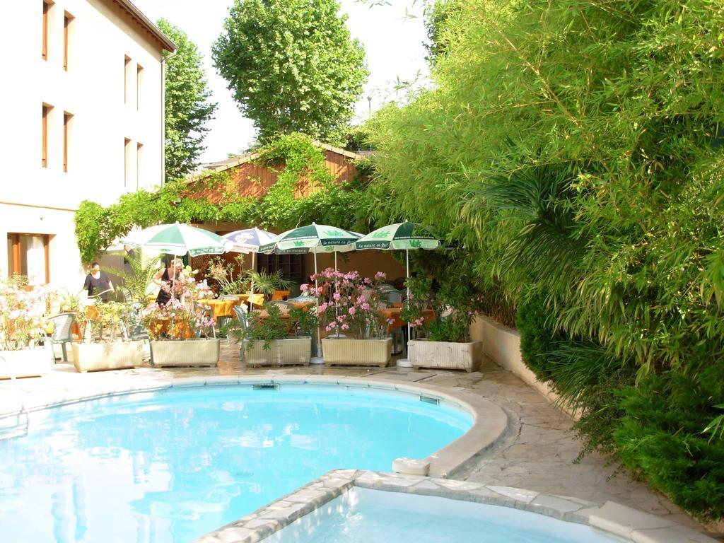 Hotel The Originals Romans-Sur-Isere Le Clos Des Tanneurs Kültér fotó